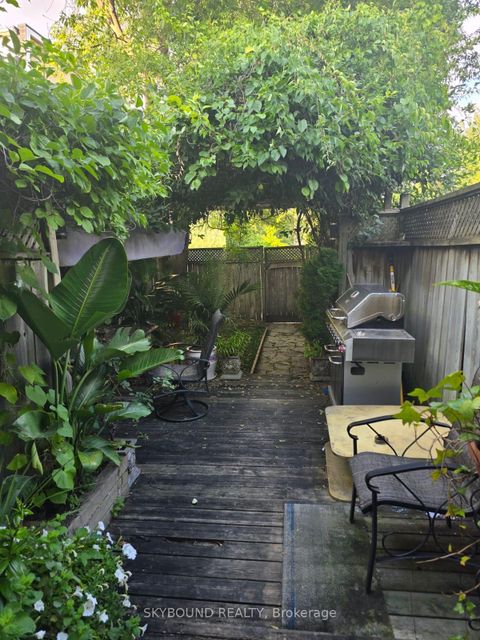 Photo 20 at 837 Gladstone Avenue, Junction, Toronto