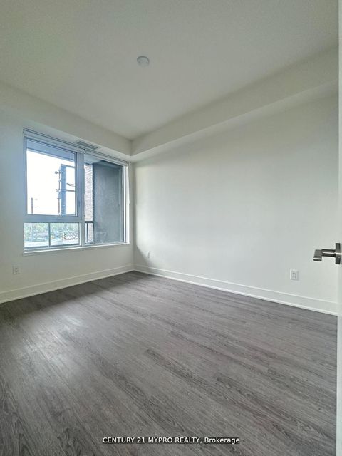 Photo 13 at 311 - 185 Deerfield Road, Central Newmarket, Newmarket