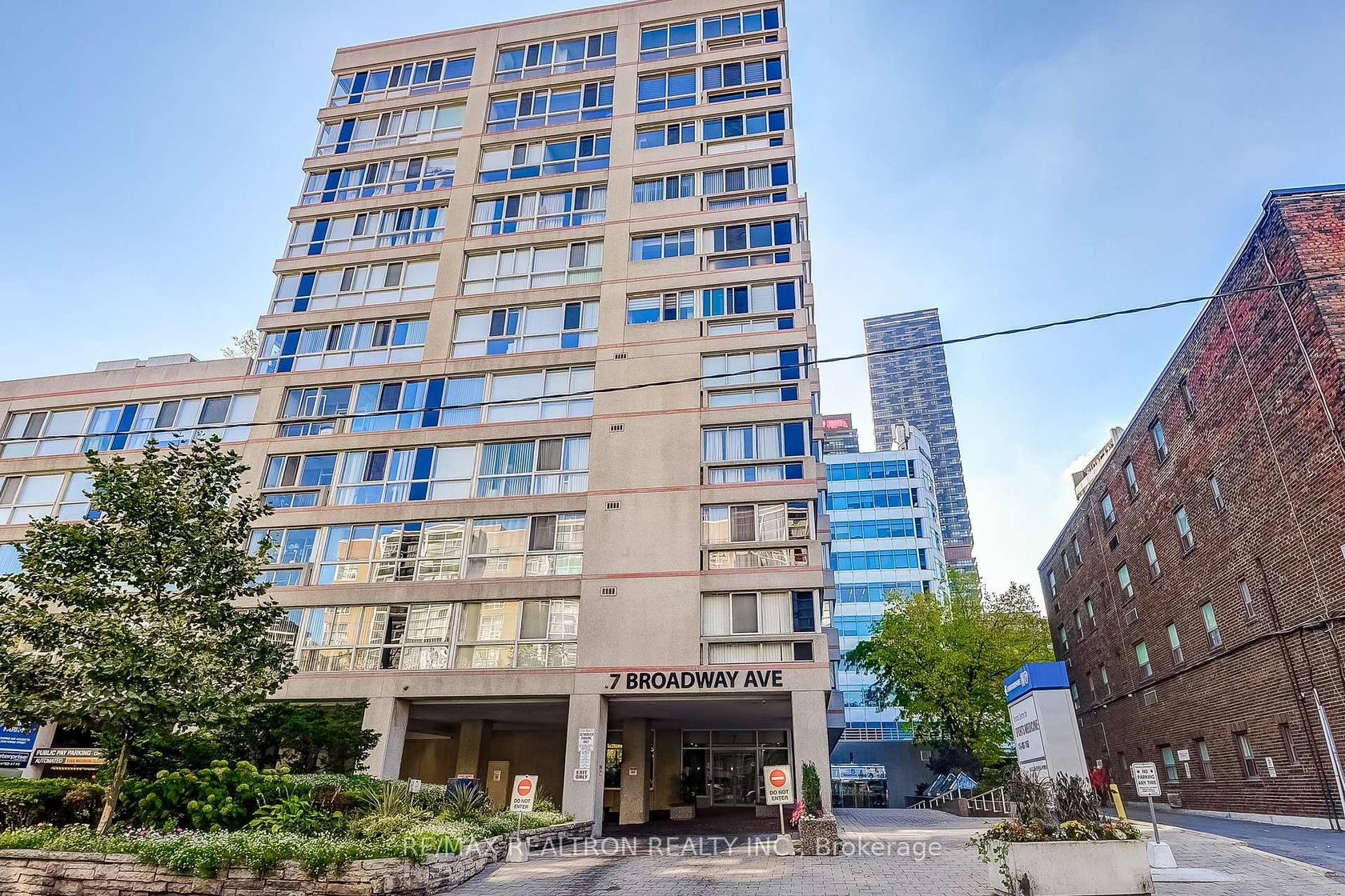 609 - 7 Broadway Avenue, Mount Pleasant West, Toronto  by Loree Meneguzzi Real Estate 609 - 7 Broadway Avenue, Mount Pleasant West, Toronto