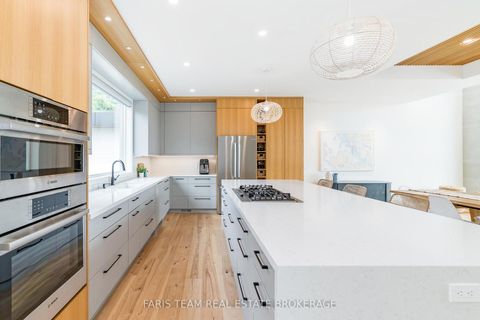 Photo 5 at 202 Kempenfelt Drive, North Shore, Barrie