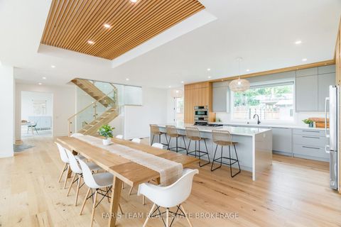 Photo 12 at 202 Kempenfelt Drive, North Shore, Barrie