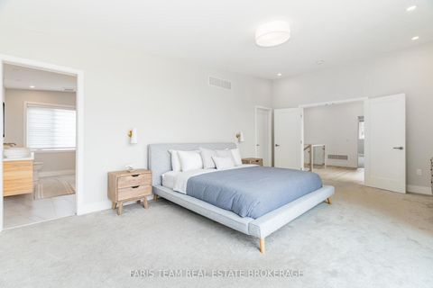 Photo 22 at 202 Kempenfelt Drive, North Shore, Barrie