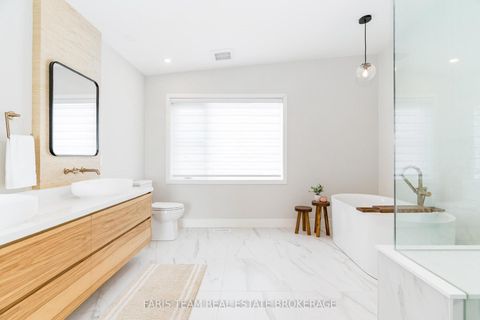 Photo 23 at 202 Kempenfelt Drive, North Shore, Barrie