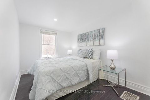 Photo 14 at 106 Willow Avenue, The Beaches, Toronto