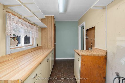 Photo 11 at 7 Caroline Street E, Creemore, Clearview