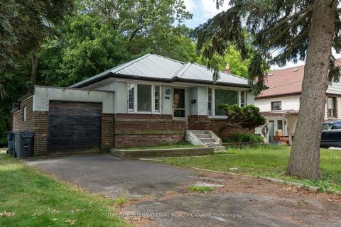 Photo 1 at 17 Ayre Point Road, Cliffcrest, Toronto