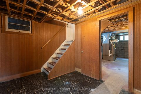 Photo 20 at 17 Ayre Point Road, Cliffcrest, Toronto