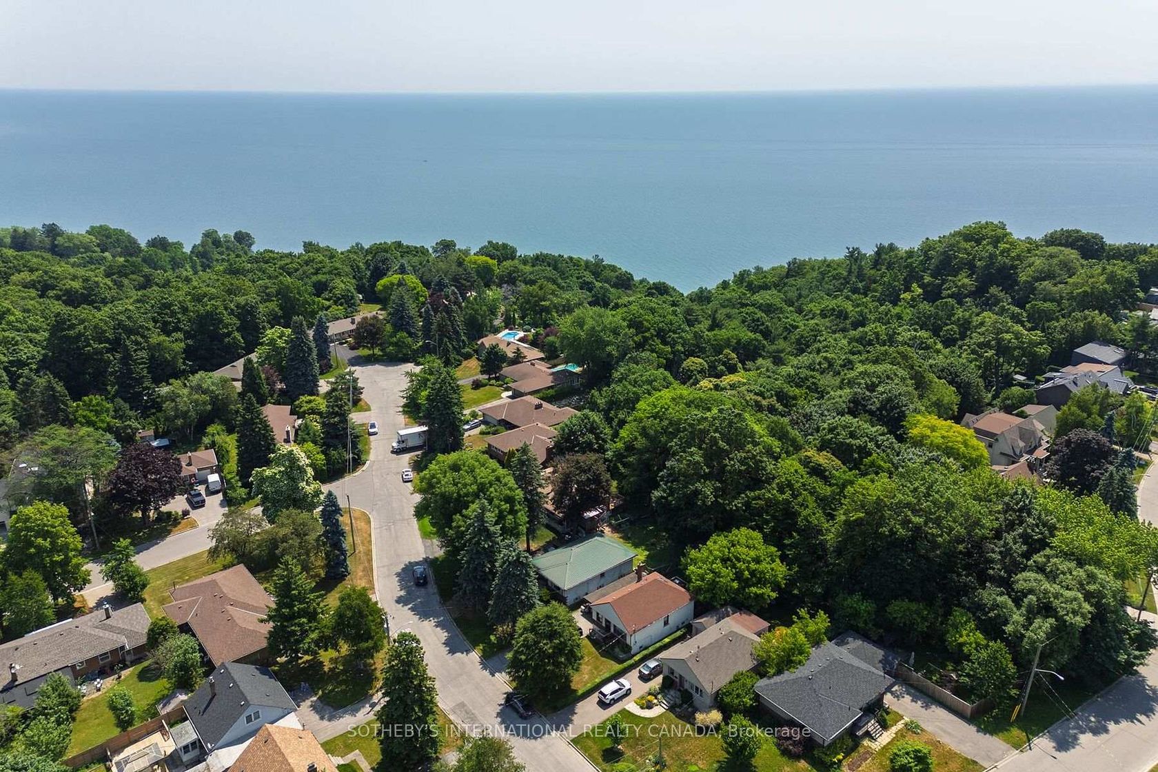 17 Ayre Point Road, Cliffcrest, Toronto 