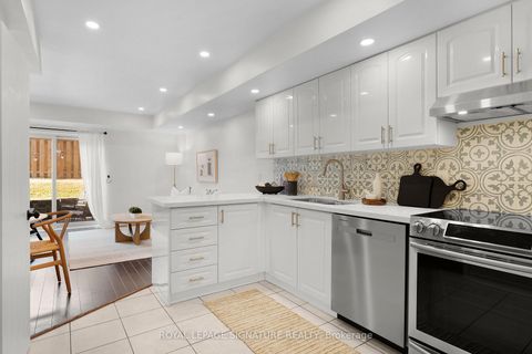 Photo 12 at 107 - 262 St Helens Avenue, Dufferin Grove, Toronto