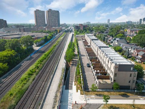 Photo 46 at 107 - 262 St Helens Avenue, Dufferin Grove, Toronto