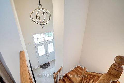 Photo 2 at 10 Caine Street, Rural Richmond Hill, Richmond Hill