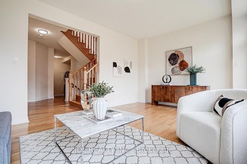 Photo 20 at 10 Caine Street, Rural Richmond Hill, Richmond Hill