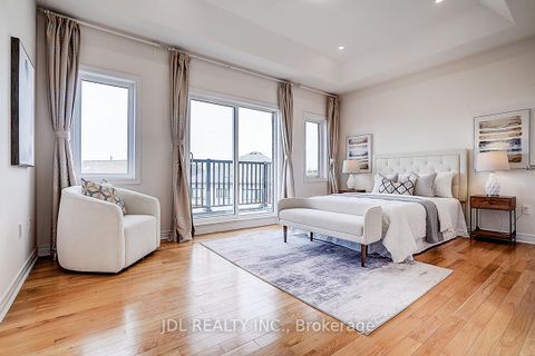 Photo 27 at 10 Caine Street, Rural Richmond Hill, Richmond Hill