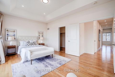 Photo 28 at 10 Caine Street, Rural Richmond Hill, Richmond Hill