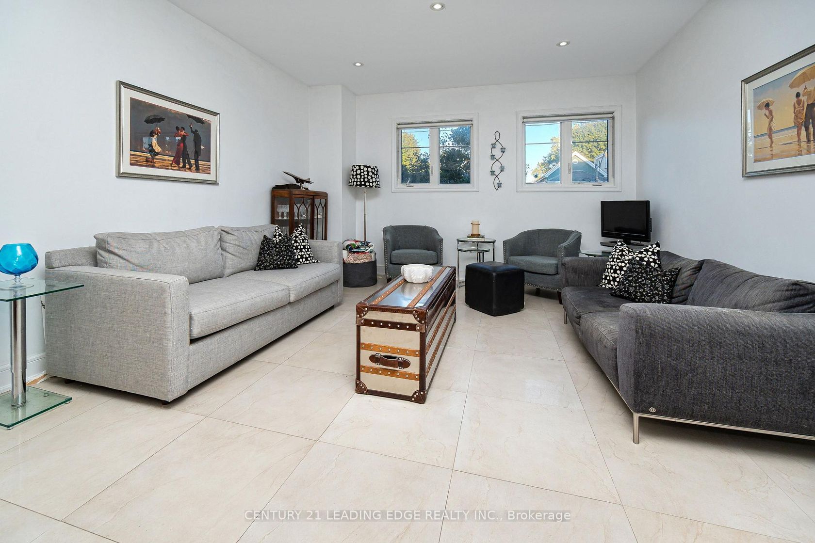 Photo 2 at 82 Woodbine Avenue, The Beaches, Toronto Photo 2 at 82 Woodbine Avenue, The Beaches, Toronto
