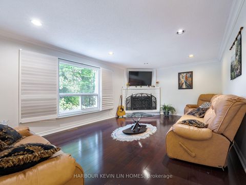 Photo 24 at 25 Pearl Gate Court, Doncrest, Richmond Hill