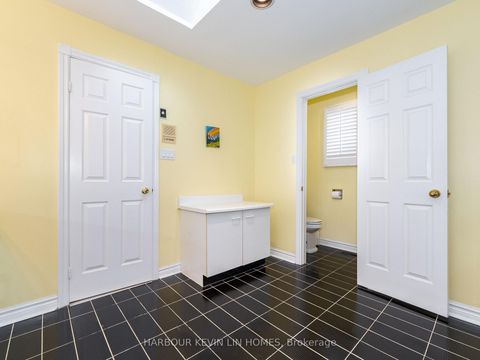 Photo 34 at 25 Pearl Gate Court, Doncrest, Richmond Hill