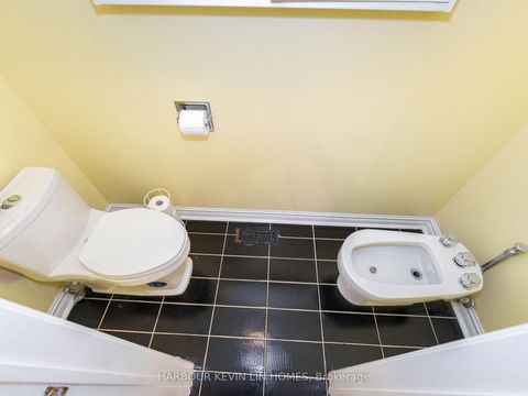 Photo 35 at 25 Pearl Gate Court, Doncrest, Richmond Hill