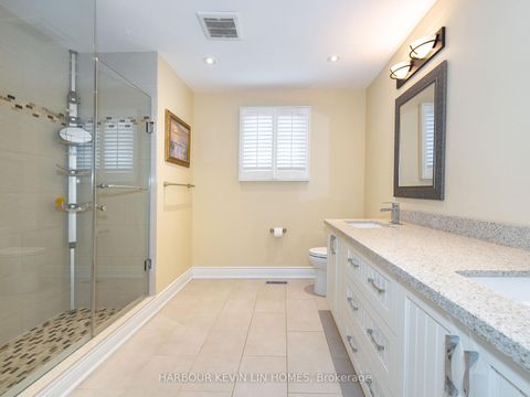 Photo 40 at 25 Pearl Gate Court, Doncrest, Richmond Hill