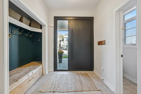 Photo 5 at 234 Polly Drive, GO Glenorchy, Oakville