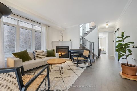 Photo 8 at 234 Polly Drive, GO Glenorchy, Oakville