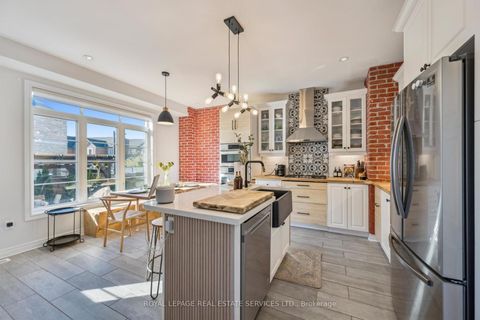 Photo 12 at 234 Polly Drive, GO Glenorchy, Oakville