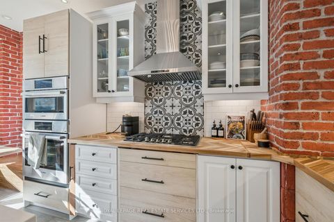 Photo 14 at 234 Polly Drive, GO Glenorchy, Oakville