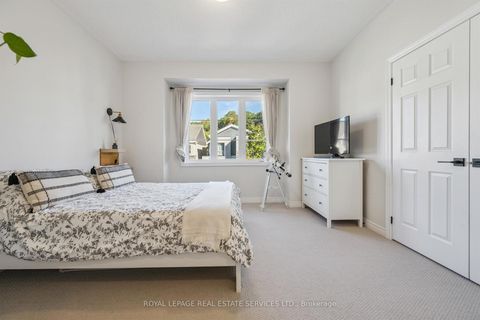 Photo 32 at 234 Polly Drive, GO Glenorchy, Oakville