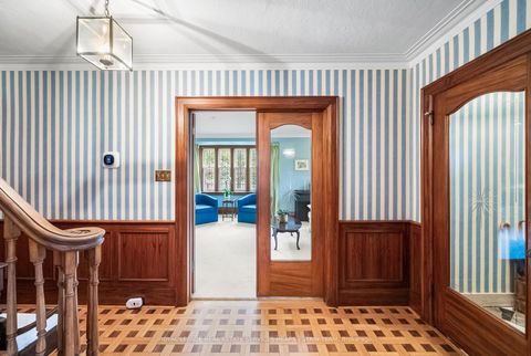 Photo 5 at 70 Bessborough Drive, Leaside, Toronto