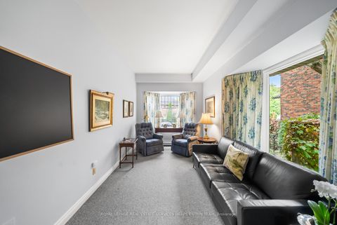 Photo 17 at 70 Bessborough Drive, Leaside, Toronto
