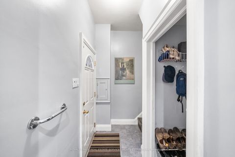 Photo 20 at 70 Bessborough Drive, Leaside, Toronto