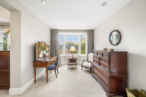 Photo 25 at 70 Bessborough Drive, Leaside, Toronto