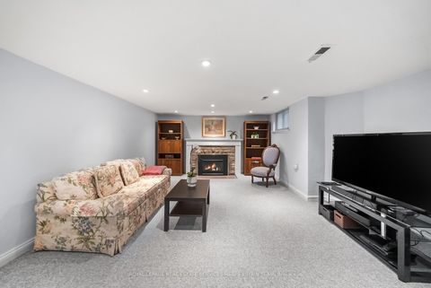 Photo 34 at 70 Bessborough Drive, Leaside, Toronto