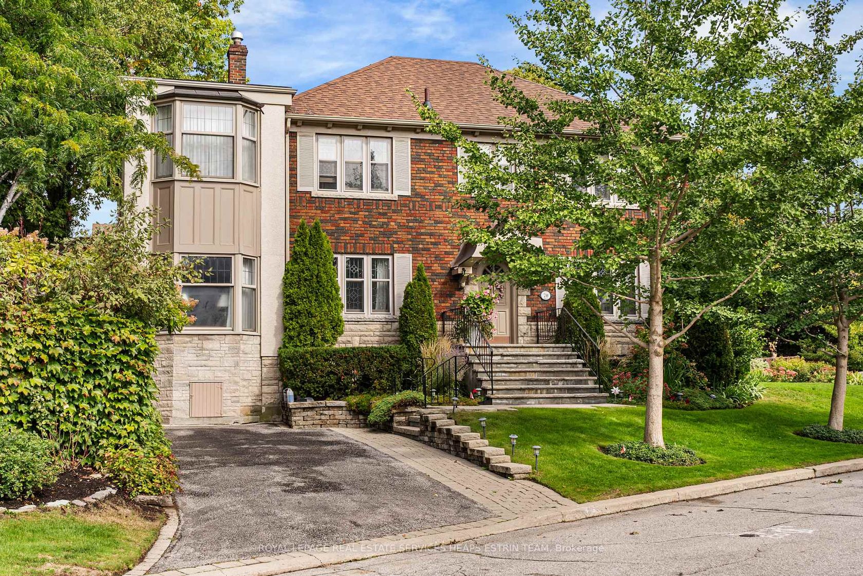 70 Bessborough Drive, Leaside, Toronto 