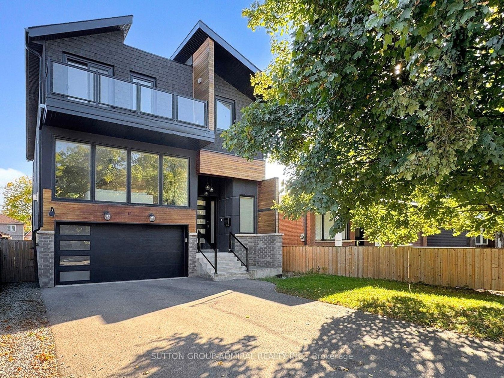 13 Elder Avenue, Long Branch, Toronto 