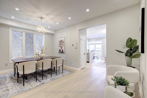 Photo 7 at 167 SIR SANFORD FLEMING Way, Patterson, Vaughan