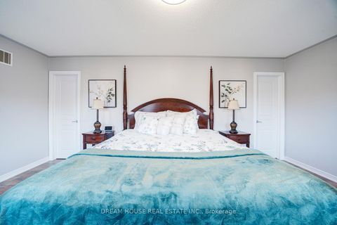 Photo 21 at 20 Heather Drive, Oak Ridges, Richmond Hill