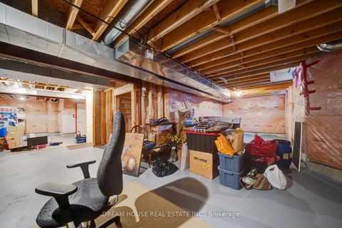 Photo 35 at 20 Heather Drive, Oak Ridges, Richmond Hill