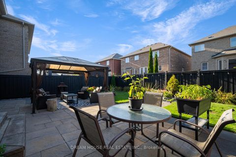 Photo 36 at 20 Heather Drive, Oak Ridges, Richmond Hill