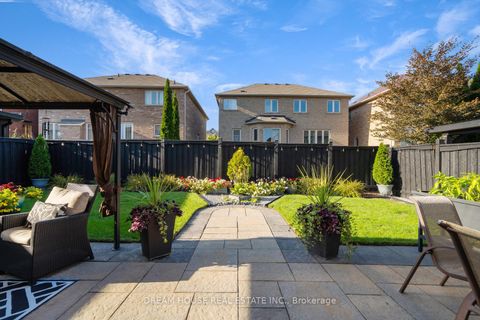 Photo 37 at 20 Heather Drive, Oak Ridges, Richmond Hill