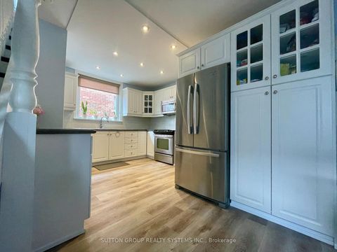 Photo 9 at 1 Elmlea Avenue, Humber Heights, Toronto