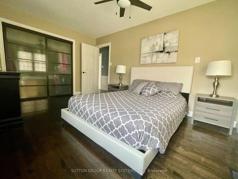 Photo 15 at 1 Elmlea Avenue, Humber Heights, Toronto
