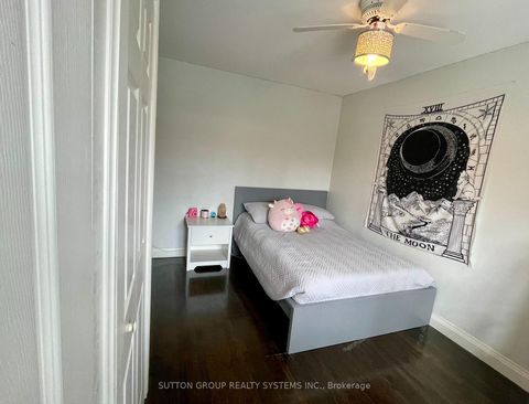 Photo 21 at 1 Elmlea Avenue, Humber Heights, Toronto