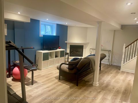 Photo 24 at 1 Elmlea Avenue, Humber Heights, Toronto