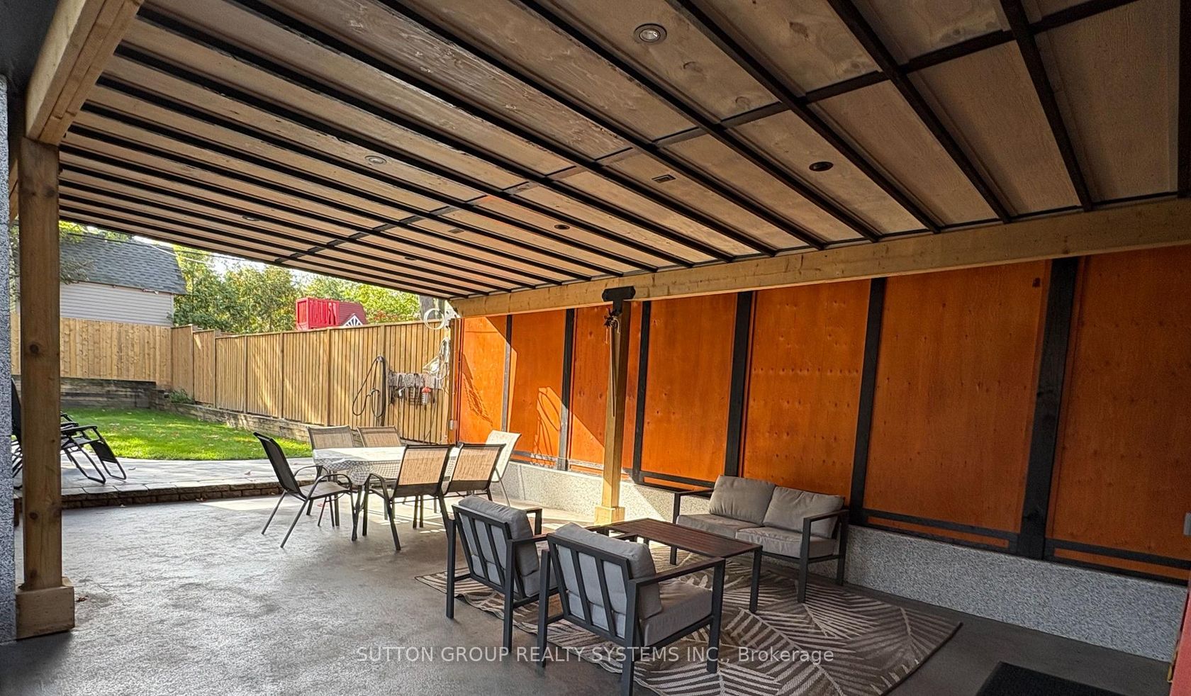 Photo 1 at 1 Elmlea Avenue, Humber Heights, Toronto Photo 1 at 1 Elmlea Avenue, Humber Heights, Toronto
