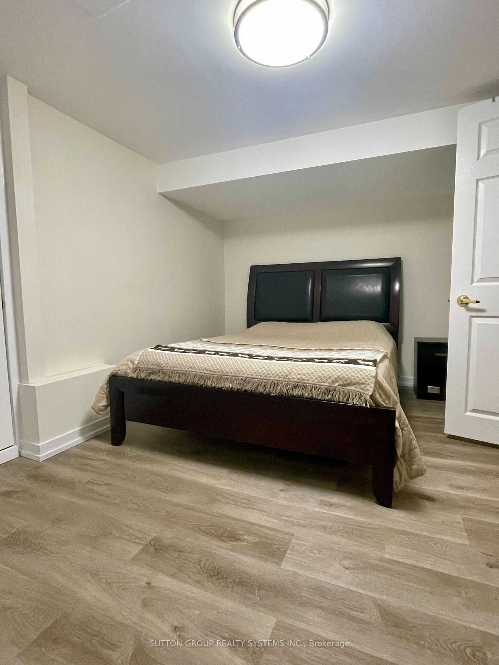 Photo 26 at 1 Elmlea Avenue, Humber Heights, Toronto Photo 26 at 1 Elmlea Avenue, Humber Heights, Toronto