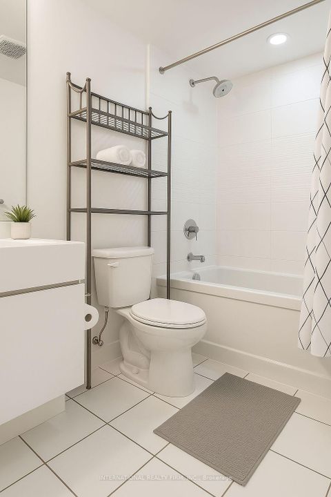 Photo 1 at 151 Dan Leckie Way, Waterfront Communities C1, Toronto