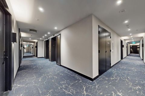 Photo 8 at 301 - 500 Dupont Street, Annex, Toronto