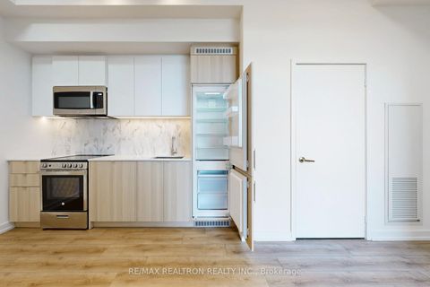 Photo 12 at 301 - 500 Dupont Street, Annex, Toronto