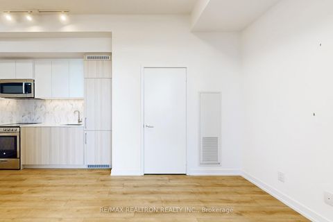 Photo 30 at 301 - 500 Dupont Street, Annex, Toronto